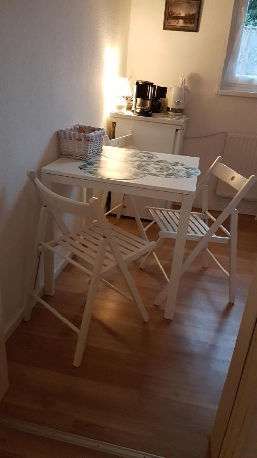 Künstler Ferienwohnung 3 Zimmer Küche Bad zentrale Lage Wulsbuttel Exterior foto