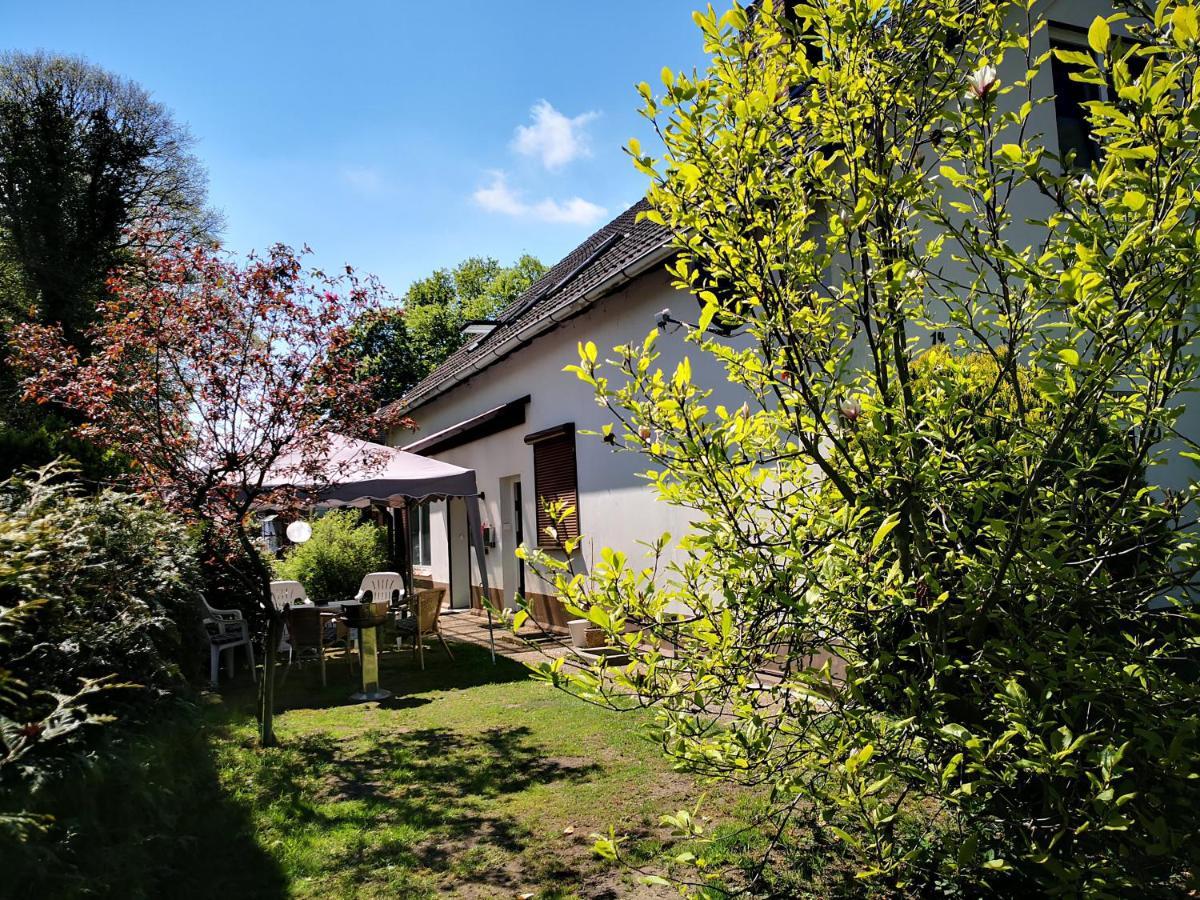 Künstler Ferienwohnung 3 Zimmer Küche Bad zentrale Lage Wulsbuttel Exterior foto